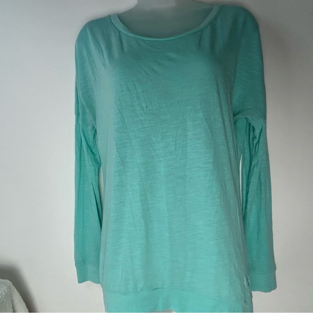 PINK Victoria's Secret Green‎ Long Sleeve T-shirt XS